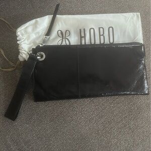 HOBO~VIDA❤️ WRISTLET IN POLISHED BLACK LEATHER - w/SILVER METAL